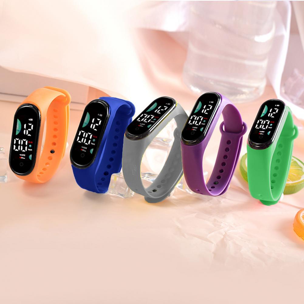 ساعة أطفال هدية عيد ميلاد للطف - مراجعة Smartwatch Touch وسعره
