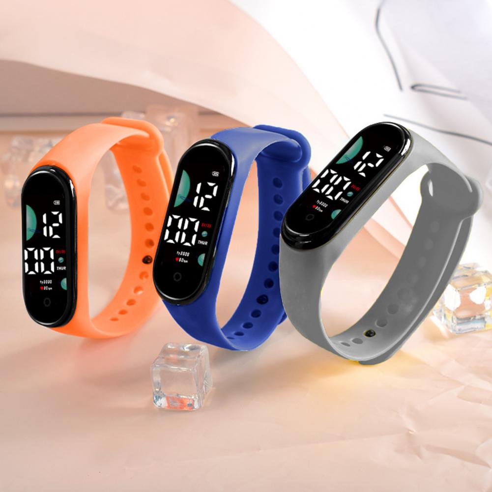 ساعة أطفال هدية عيد ميلاد للطف - مراجعة Smartwatch Touch وسعره